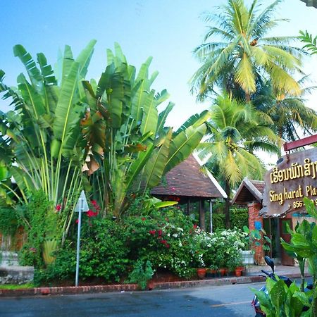 Singharat Boutique House Bed and Breakfast Luang Prabang Buitenkant foto