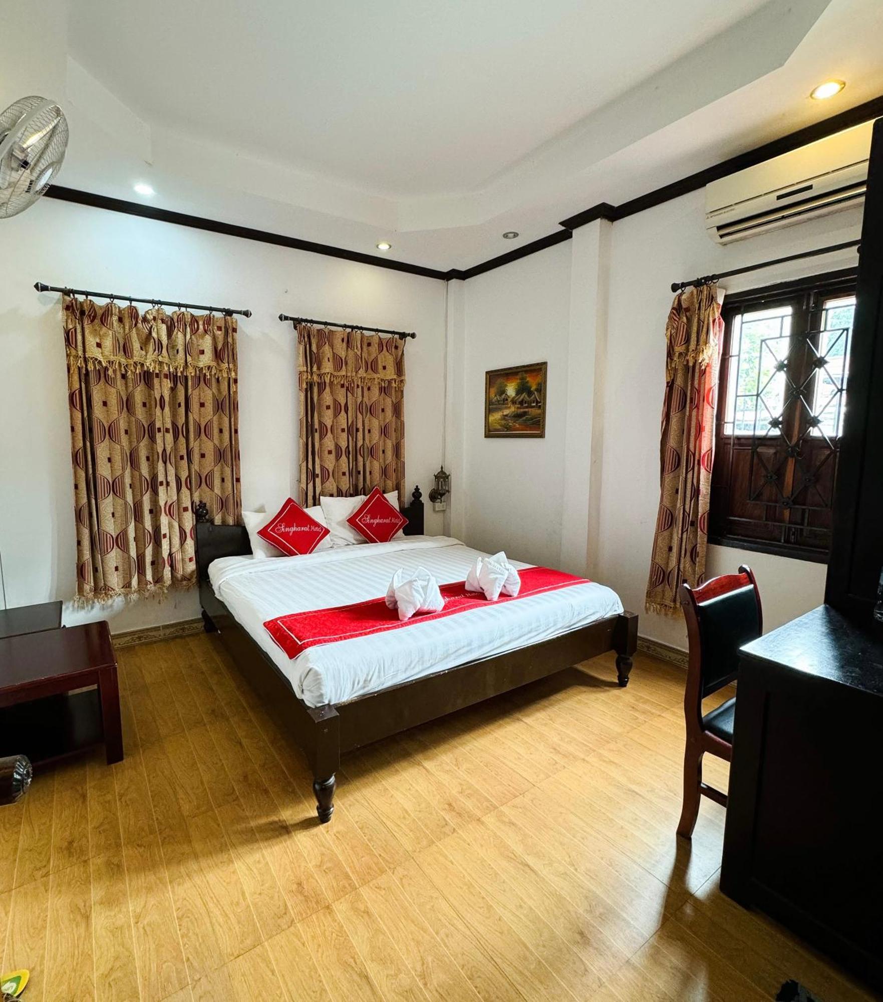 Singharat Boutique House Bed and Breakfast Luang Prabang Buitenkant foto