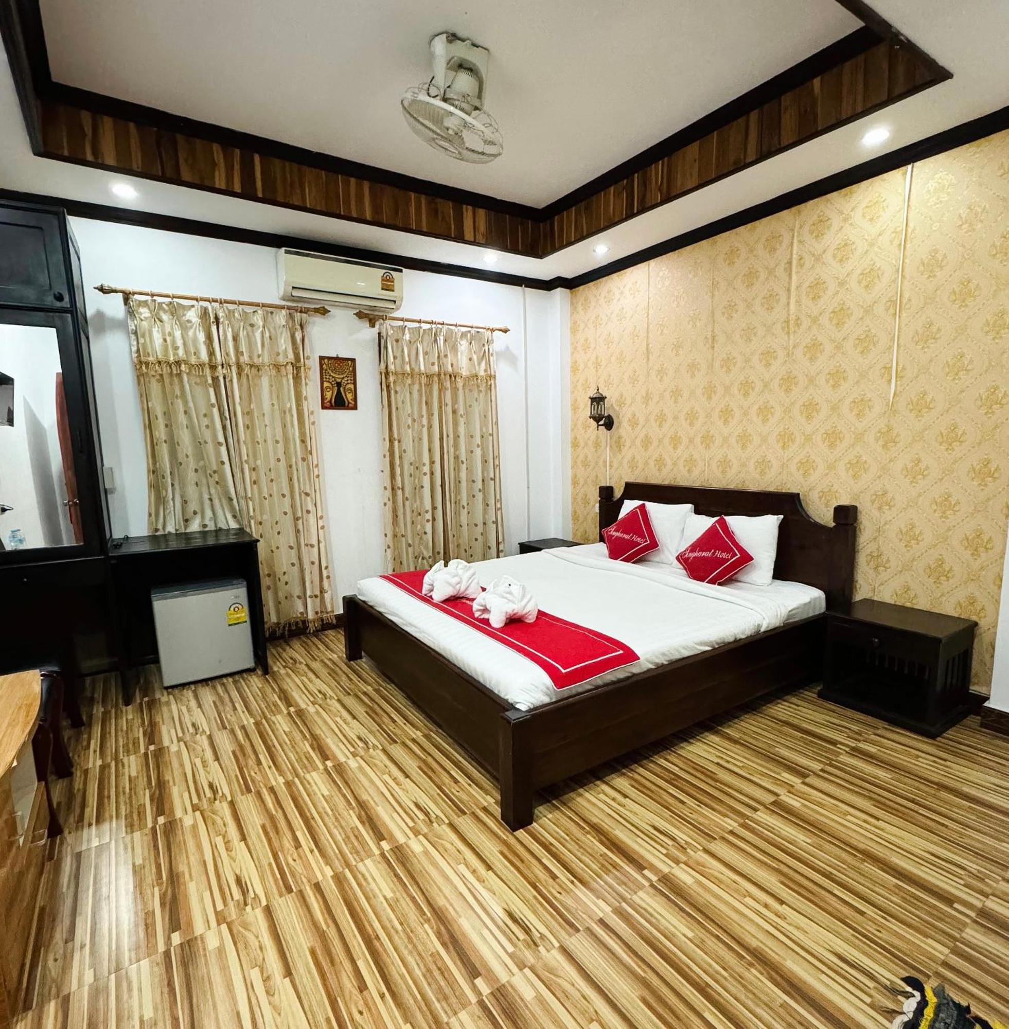Singharat Boutique House Bed and Breakfast Luang Prabang Buitenkant foto