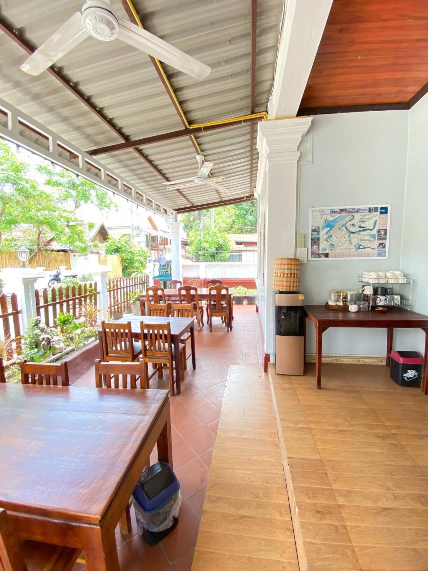 Singharat Boutique House Bed and Breakfast Luang Prabang Buitenkant foto