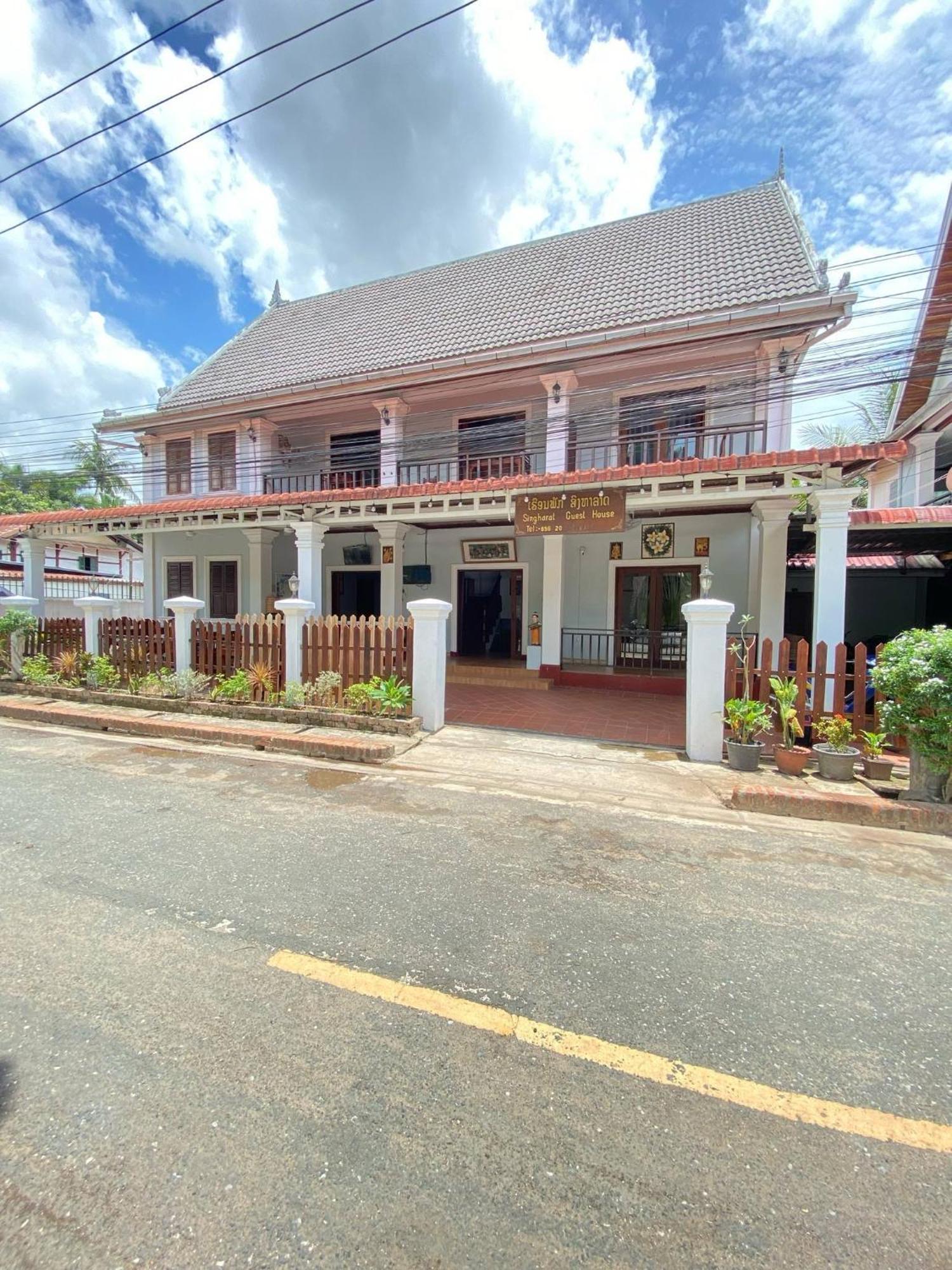 Singharat Boutique House Bed and Breakfast Luang Prabang Buitenkant foto