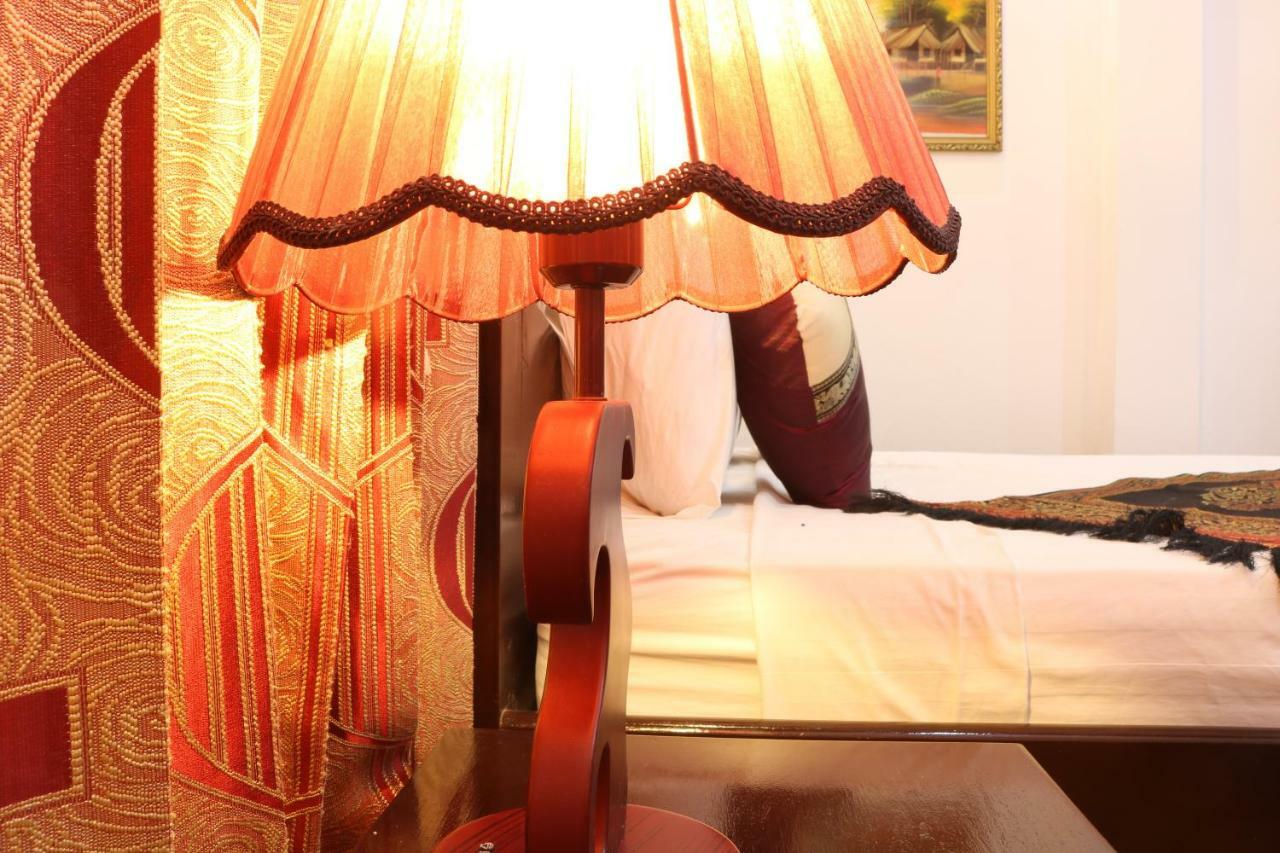 Singharat Boutique House Bed and Breakfast Luang Prabang Buitenkant foto