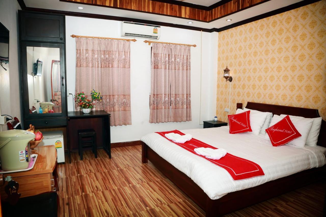 Singharat Boutique House Bed and Breakfast Luang Prabang Buitenkant foto