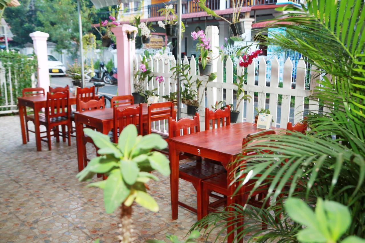 Singharat Boutique House Bed and Breakfast Luang Prabang Buitenkant foto